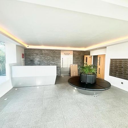 Beautiful 1 Bedroom Stylish Apartment Croydon Exterior photo